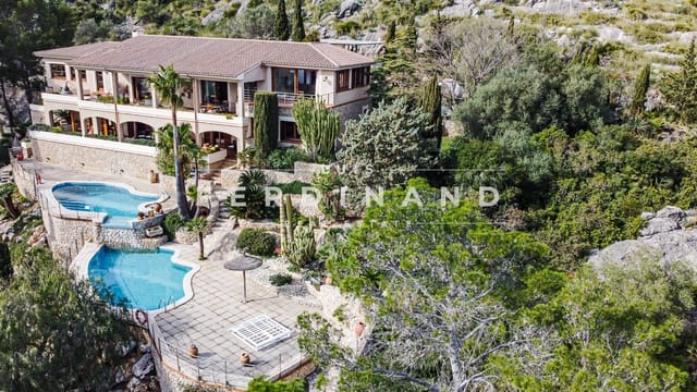 5 soveværelse Villa til salg i Pollensa / Pollença med swimmingpool garage - € 3.300.000 (Ref: 7411503)