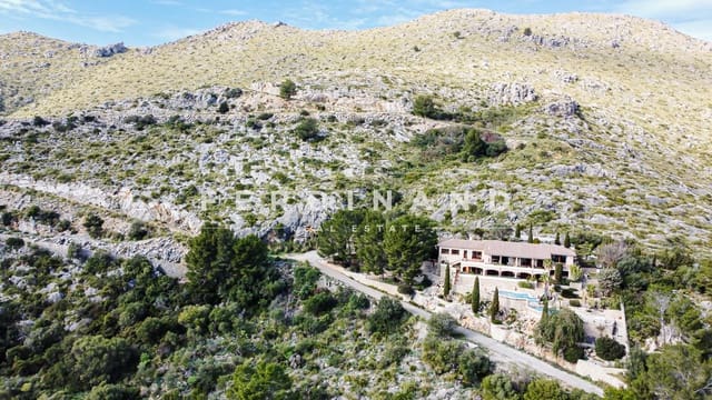 5 soveværelse Villa til salg i Pollensa / Pollença med swimmingpool garage - € 3.300.000 (Ref: 7411503)