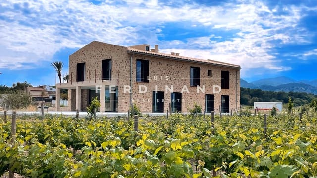 4 soveværelse Finca/Landehus til salg i Pollensa / Pollença med swimmingpool garage - € 4.200.000 (Ref: 7411578)