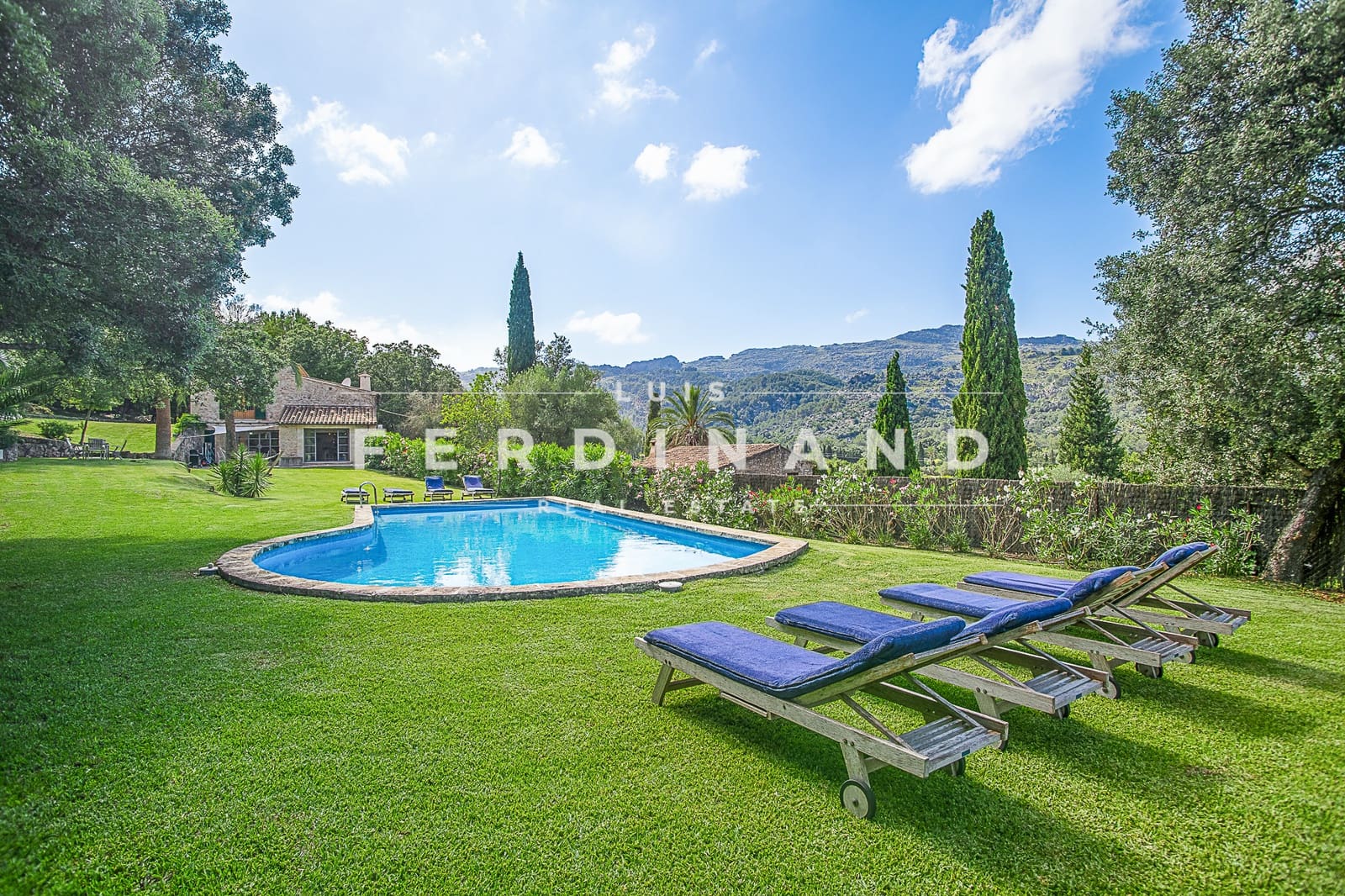 4 soveværelse Finca/Landehus til salg i Pollensa / Pollenca med swimmingpool garage - € 1.980.000 (Ref: 7427933)