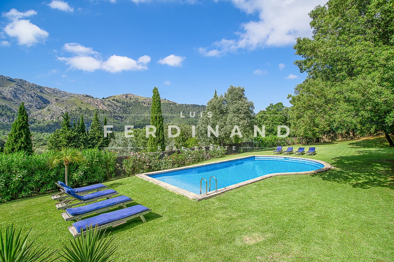 4 soveværelse Finca/Landehus til salg i Pollensa / Pollenca med swimmingpool garage - € 1.980.000 (Ref: 7427933)