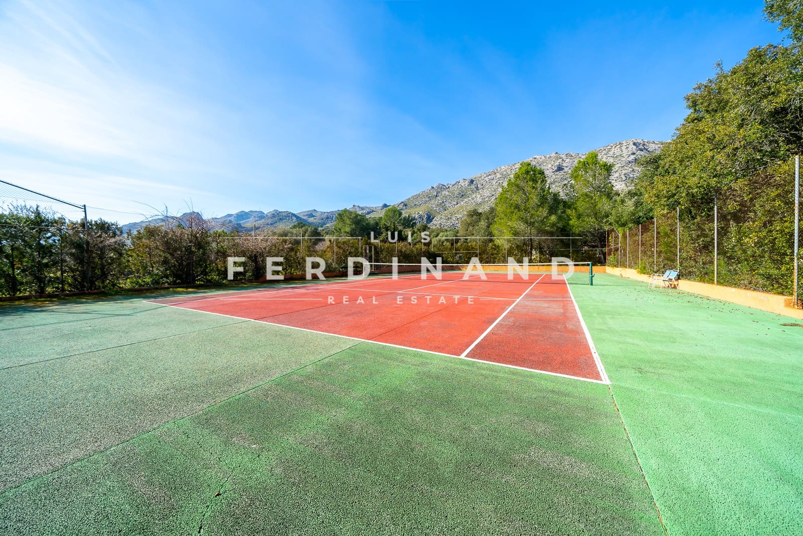 12 soveværelse Finca/Landehus til salg i Pollensa / Pollenca med swimmingpool garage - € 6.000.000 (Ref: 7536224)