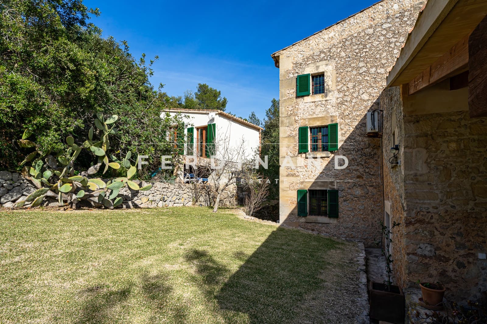 12 soveværelse Finca/Landehus til salg i Pollensa / Pollenca med swimmingpool garage - € 6.000.000 (Ref: 7536224)