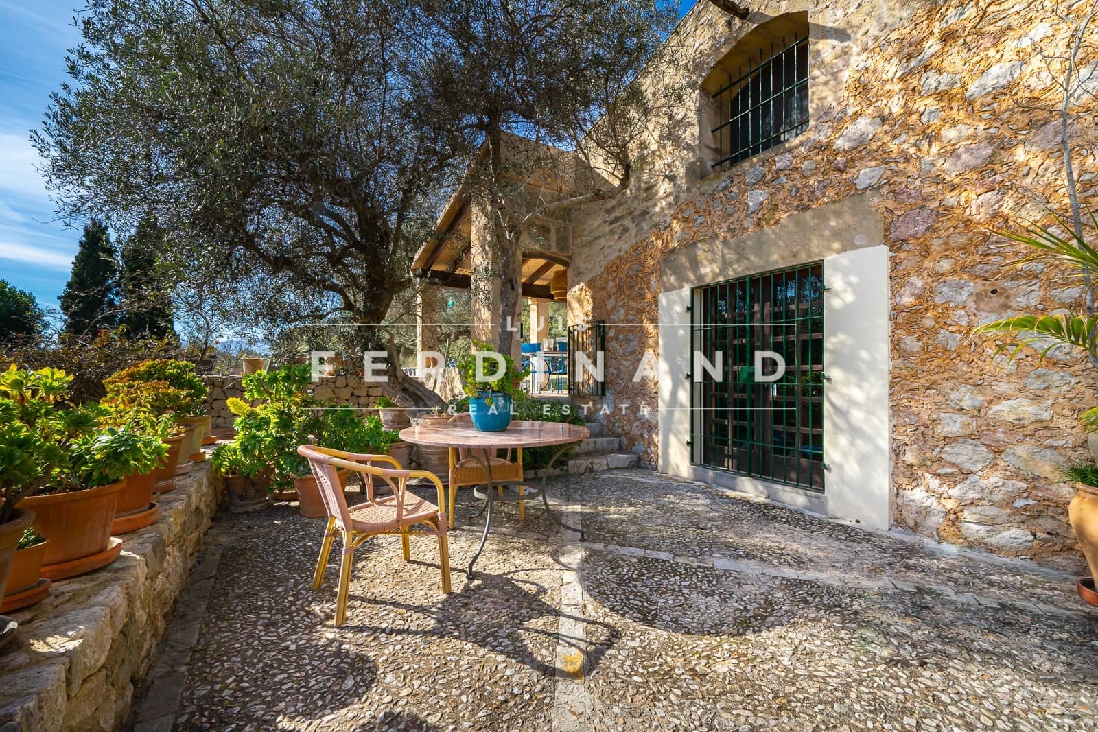 12 soveværelse Finca/Landehus til salg i Pollensa / Pollenca med swimmingpool garage - € 6.000.000 (Ref: 7536224)