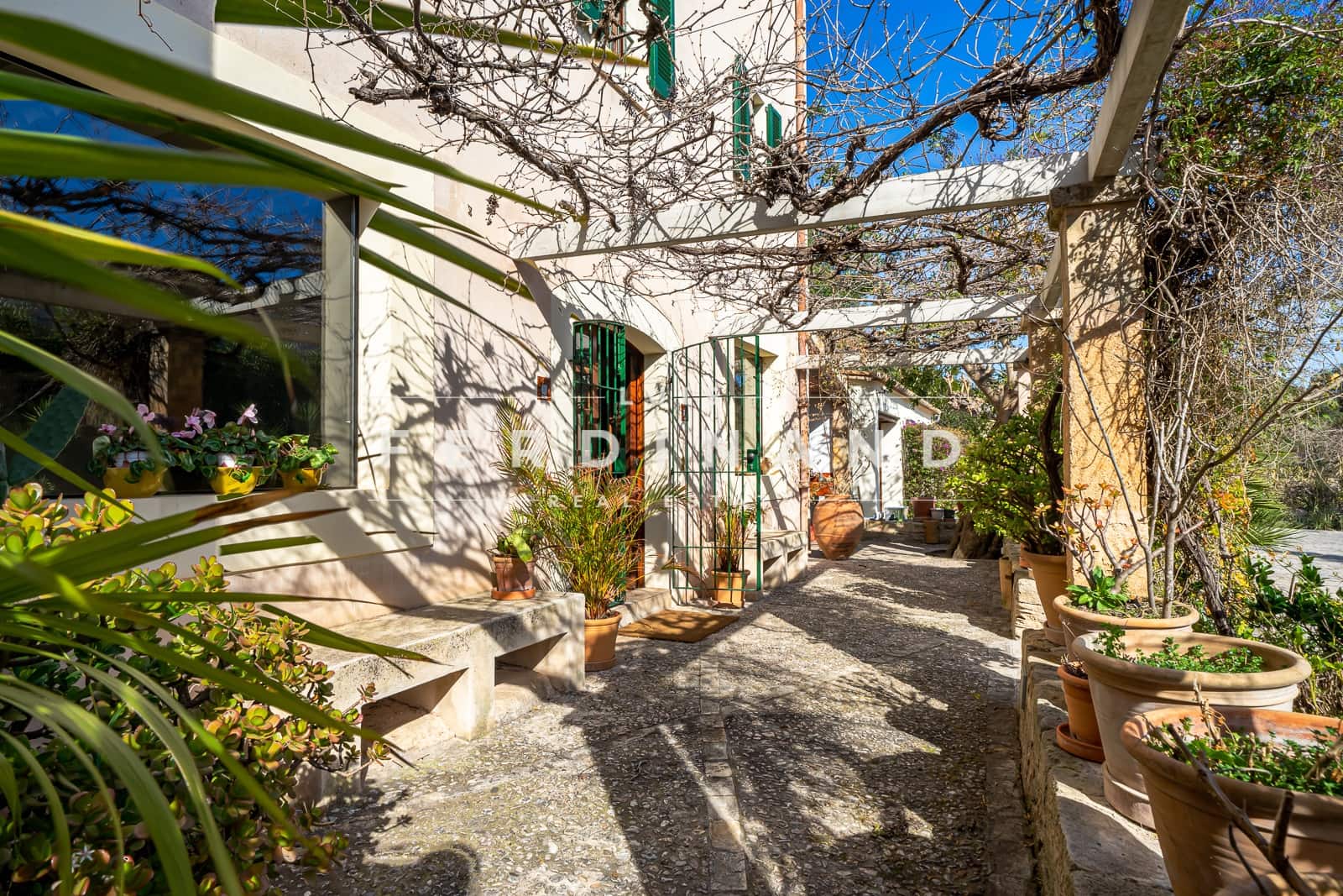 12 soveværelse Finca/Landehus til salg i Pollensa / Pollenca med swimmingpool garage - € 6.000.000 (Ref: 7536224)