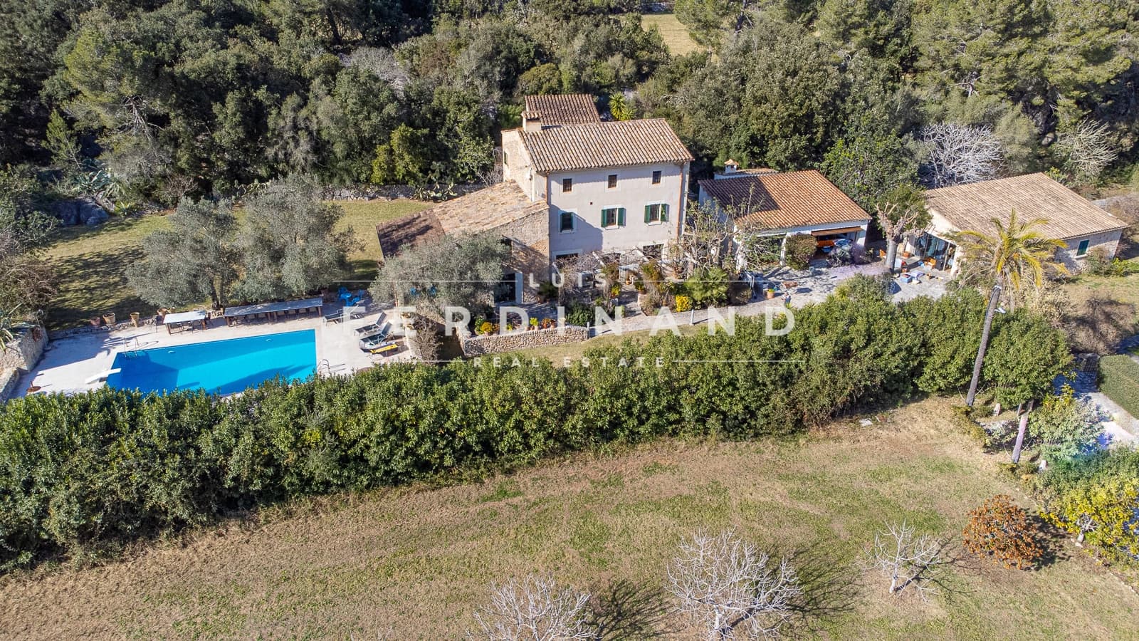 12 soveværelse Finca/Landehus til salg i Pollensa / Pollenca med swimmingpool garage - € 6.000.000 (Ref: 7536224)