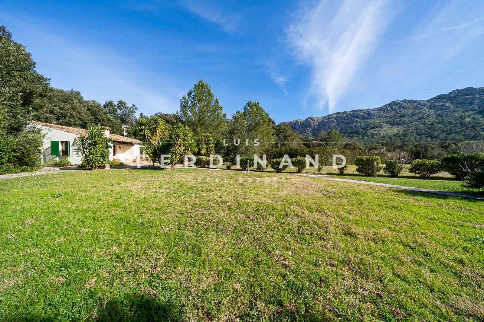 12 soveværelse Finca/Landehus til salg i Pollensa / Pollenca med swimmingpool garage - € 6.000.000 (Ref: 7536224)