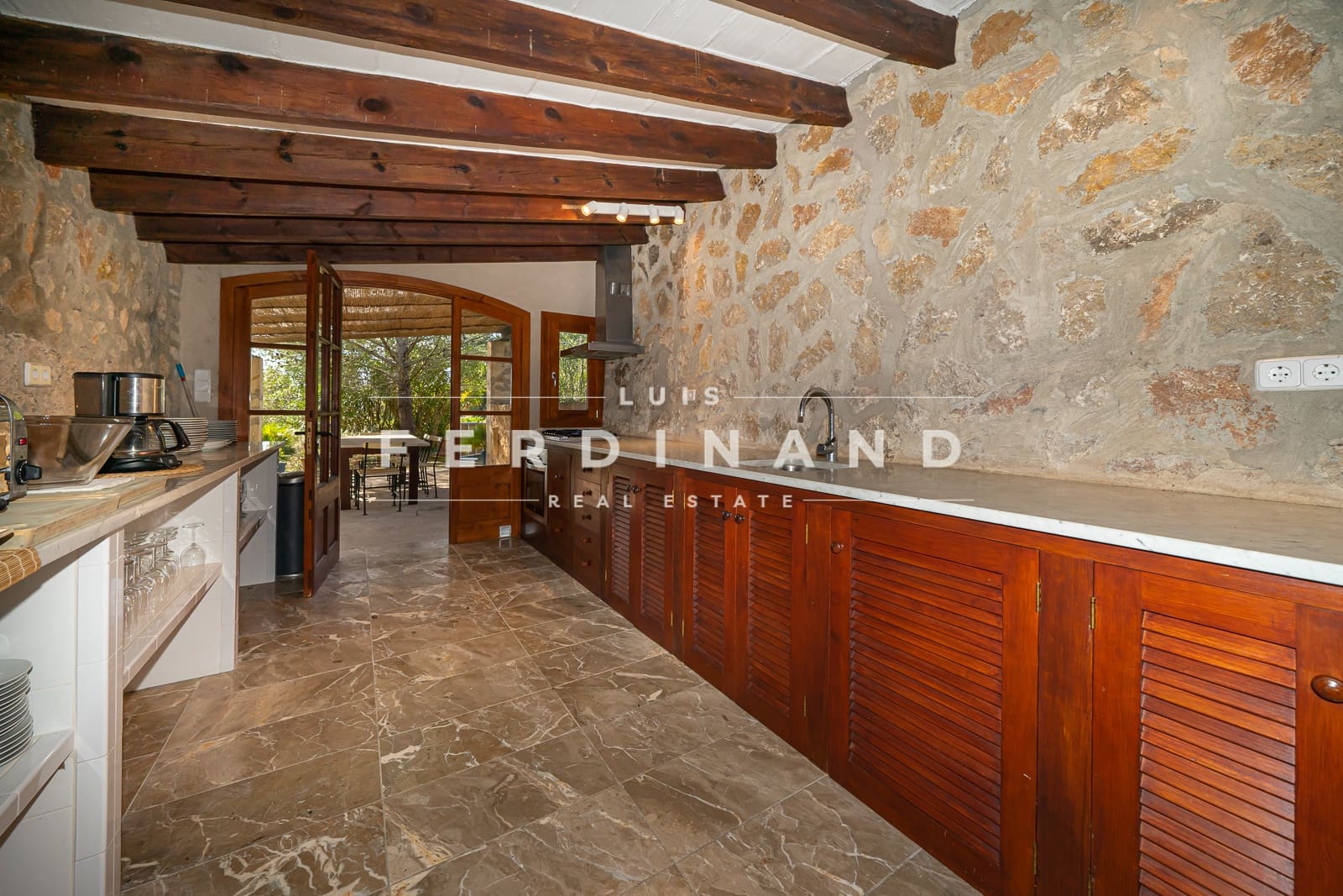 12 soveværelse Finca/Landehus til salg i Pollensa / Pollenca med swimmingpool garage - € 6.000.000 (Ref: 7536224)