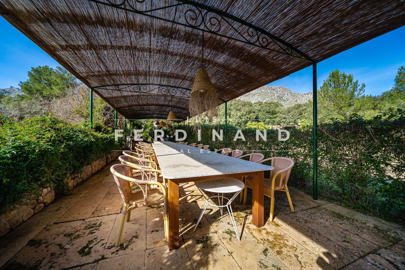 12 soveværelse Finca/Landehus til salg i Pollensa / Pollenca med swimmingpool garage - € 6.000.000 (Ref: 7536224)