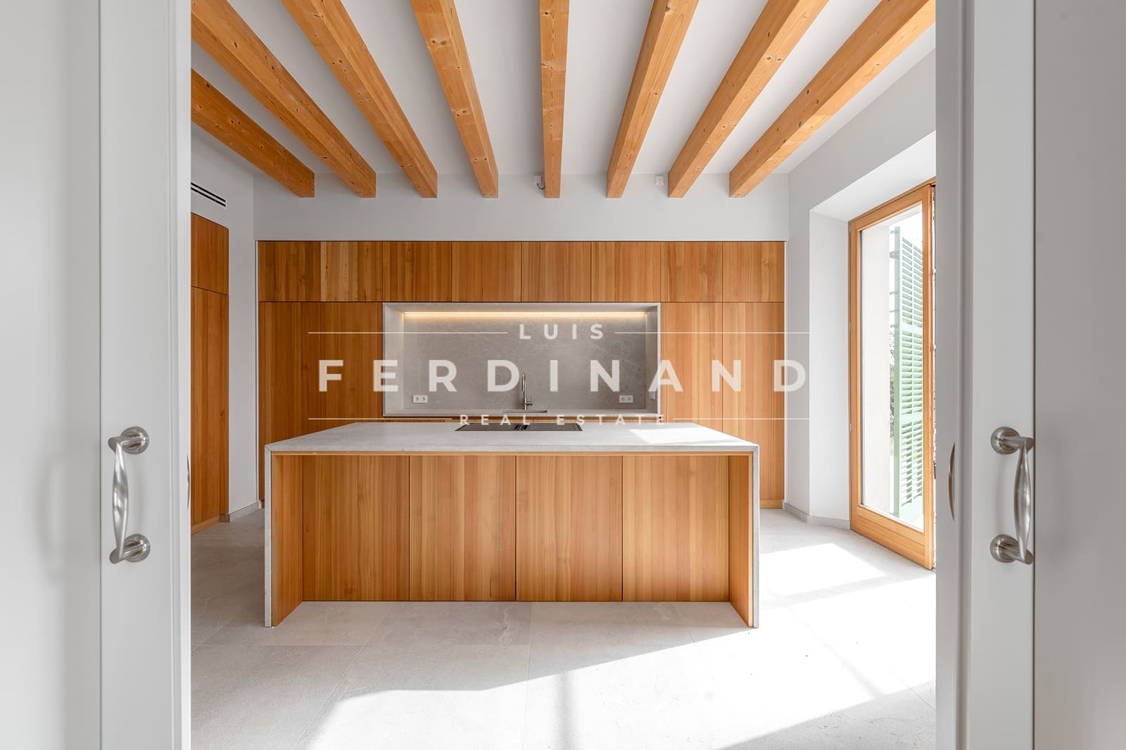 4 soveværelse Finca/Landehus til salg i Santa Maria del Cami med swimmingpool - € 5.900.000 (Ref: 7569878)