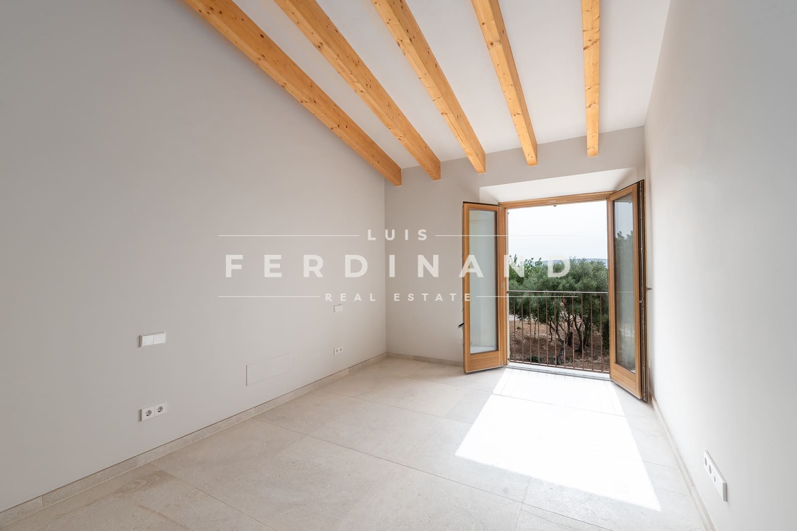 4 soveværelse Finca/Landehus til salg i Santa Maria del Cami med swimmingpool - € 5.900.000 (Ref: 7569878)