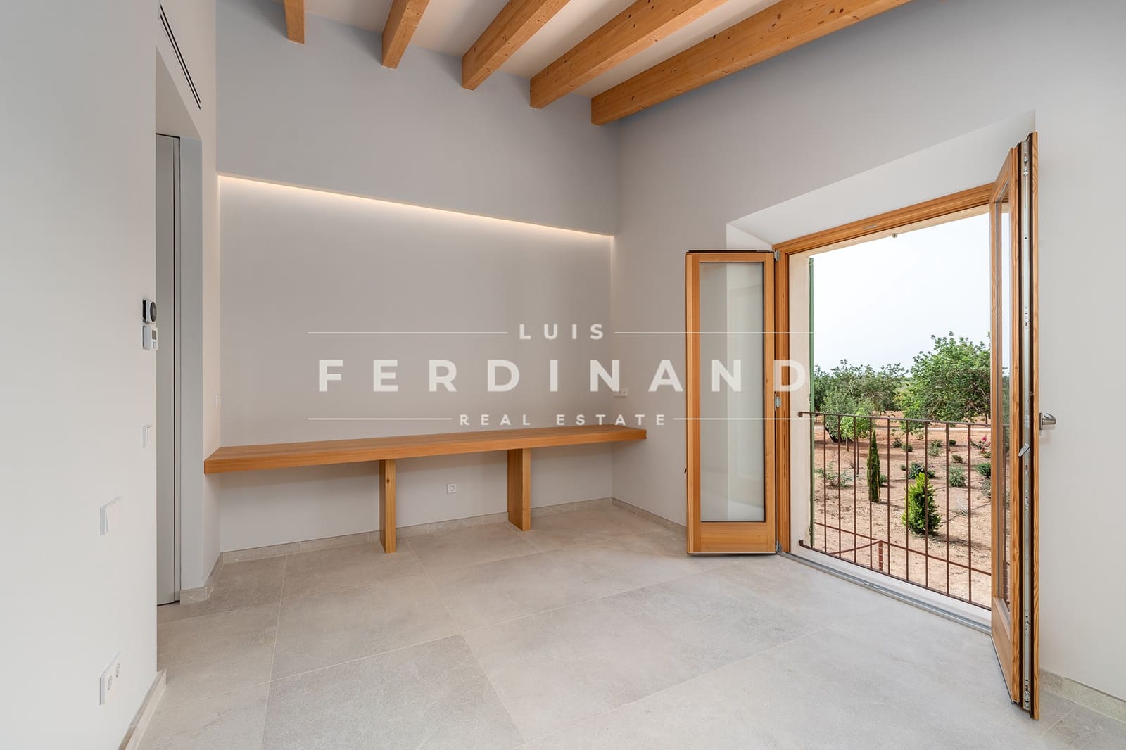 4 soveværelse Finca/Landehus til salg i Santa Maria del Cami med swimmingpool - € 5.900.000 (Ref: 7569878)