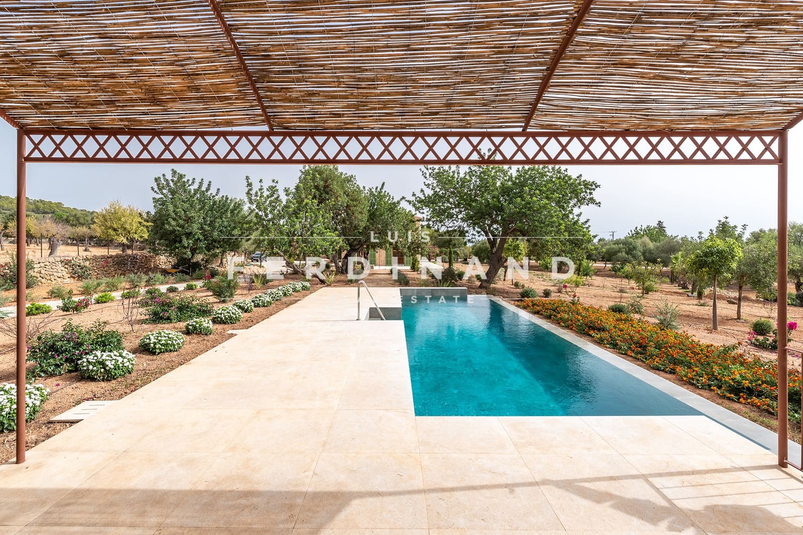 4 soveværelse Finca/Landehus til salg i Santa Maria del Cami med swimmingpool - € 5.900.000 (Ref: 7569878)