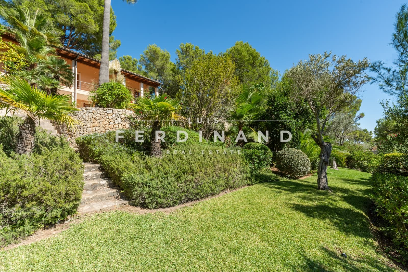 6 soverom Villa til salgs i Son Vida med svømmebasseng garasje - € 4 350 000 (Ref: 7827116)