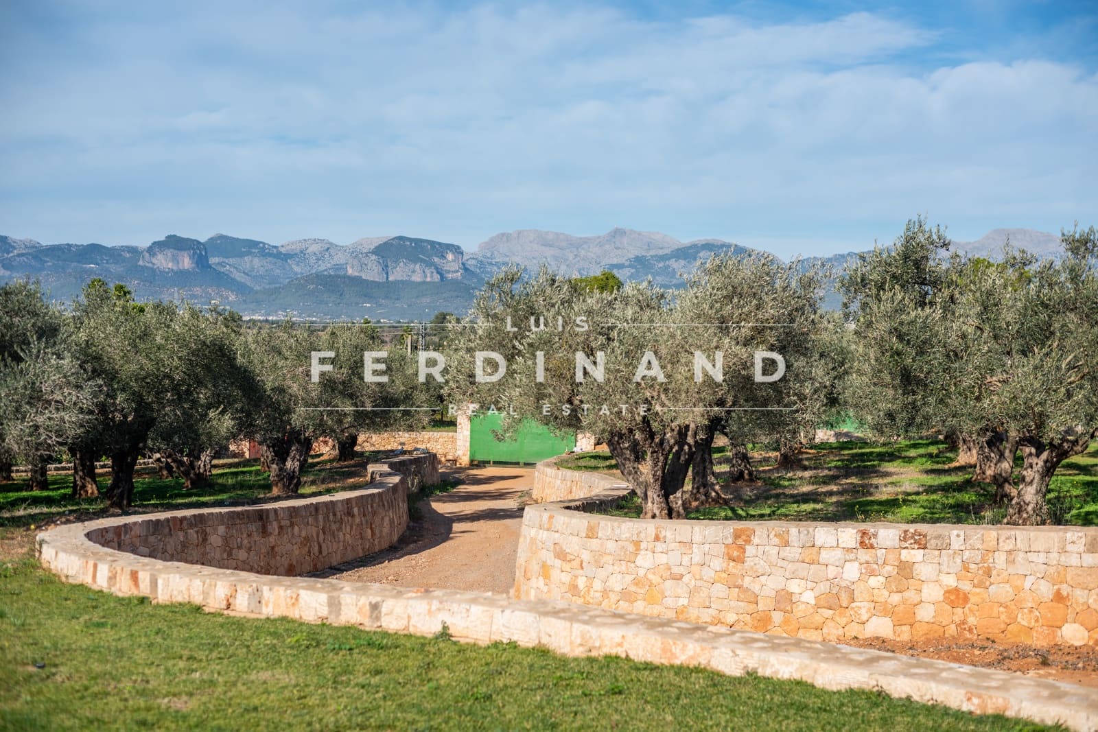 6 quarto Quinta/Casa Rural para venda em Sencelles com piscina garagem - 2 200 000 € (Ref: 8008071)