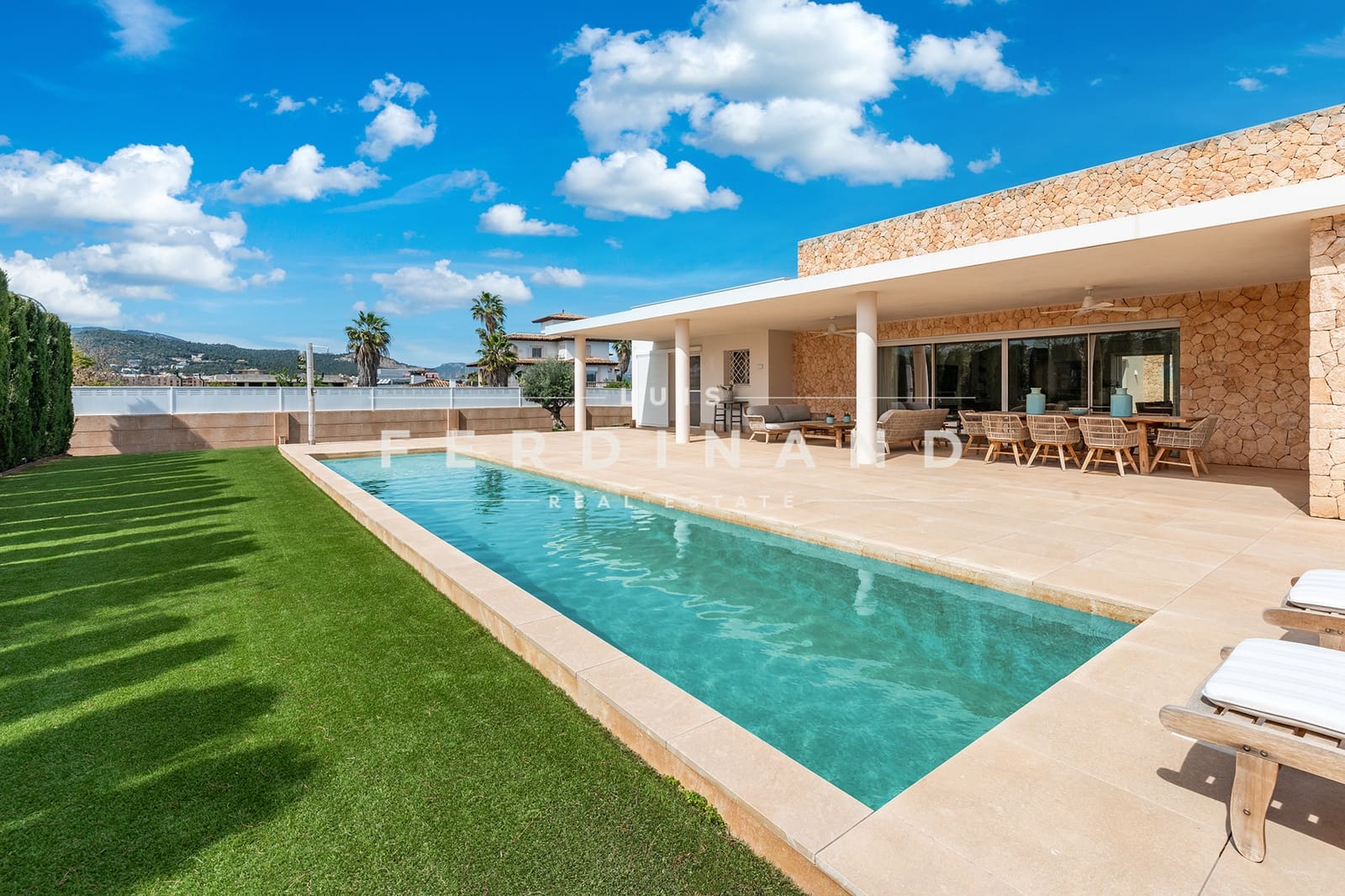 5 soveværelse Villa til salg i Palma de Mallorca med swimmingpool - € 2.950.000 (Ref: 8218021)