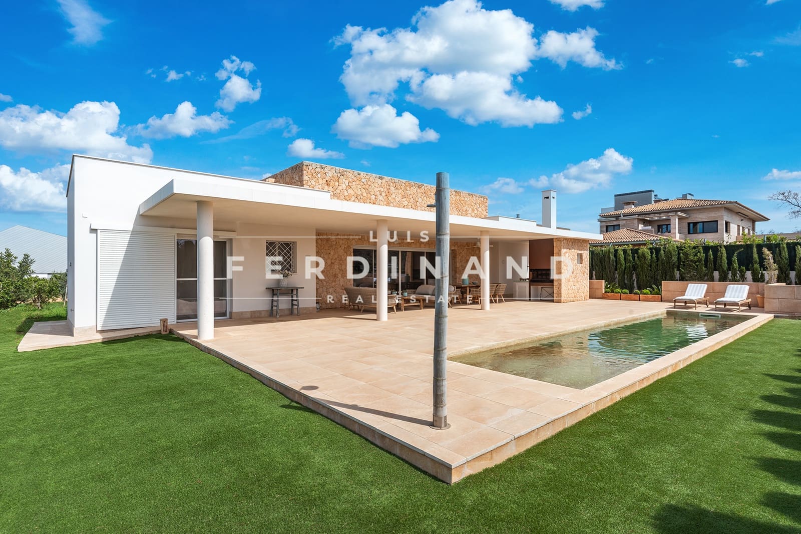 5 soveværelse Villa til salg i Palma de Mallorca med swimmingpool - € 2.950.000 (Ref: 8218021)