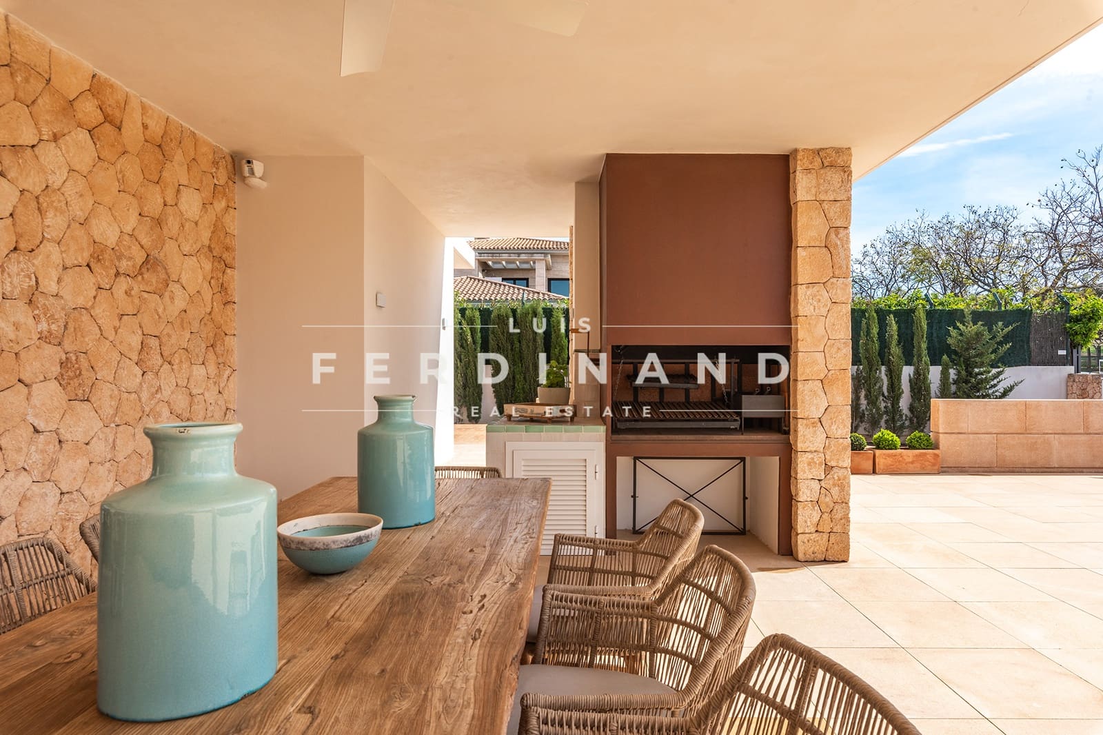 5 soveværelse Villa til salg i Palma de Mallorca med swimmingpool - € 2.950.000 (Ref: 8218021)