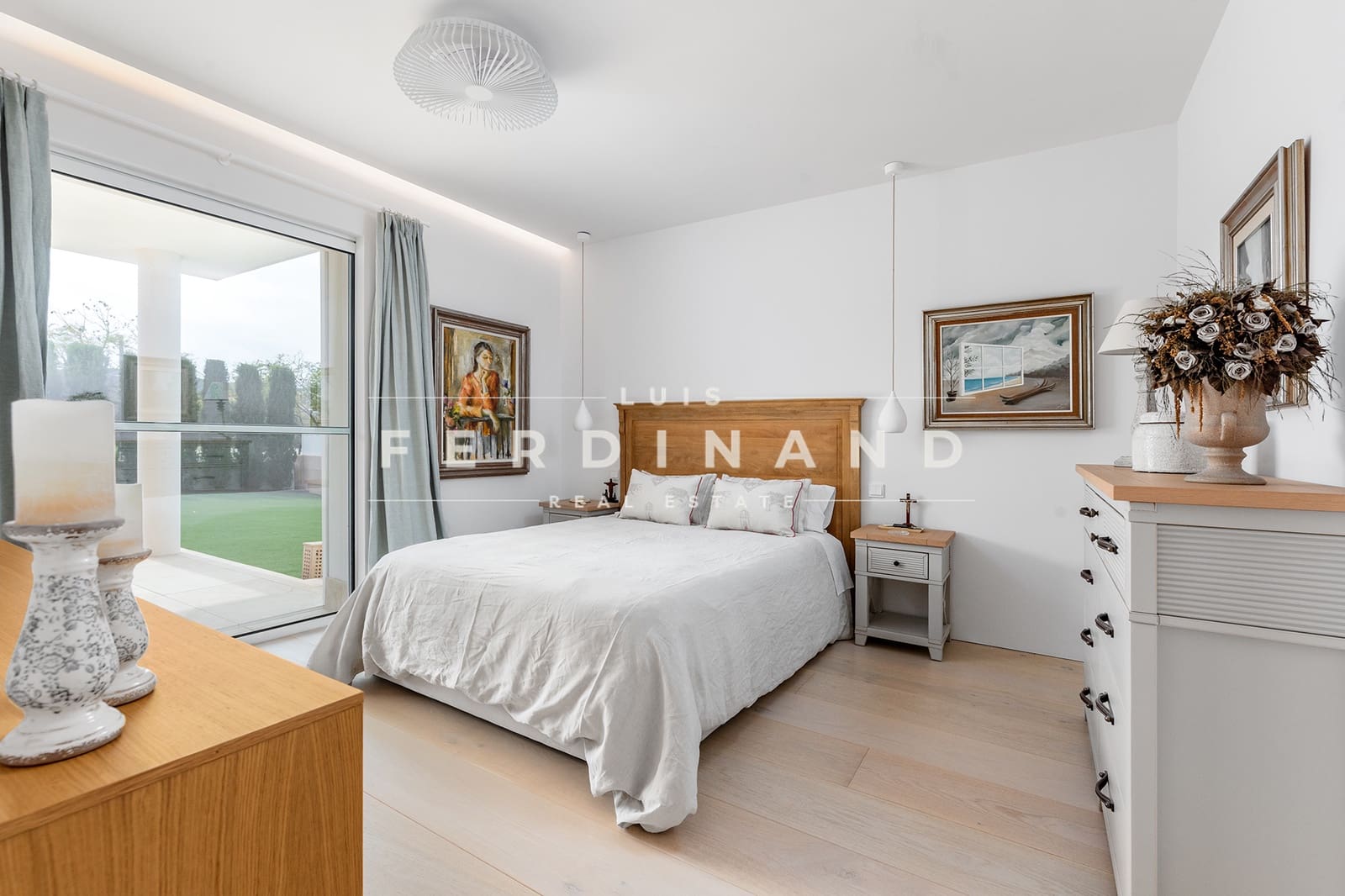 5 soveværelse Villa til salg i Palma de Mallorca med swimmingpool - € 2.950.000 (Ref: 8218021)