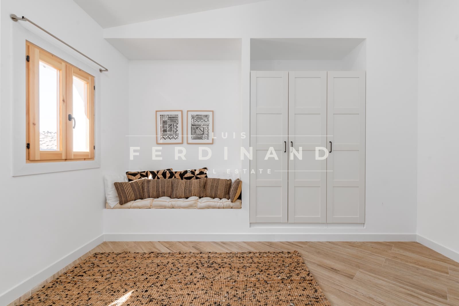 3 soveværelse Villa til salg i Sant Joan med swimmingpool - € 597.500 (Ref: 8309643)