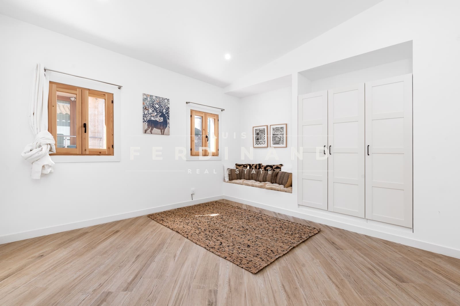 3 soveværelse Villa til salg i Sant Joan med swimmingpool - € 597.500 (Ref: 8309643)