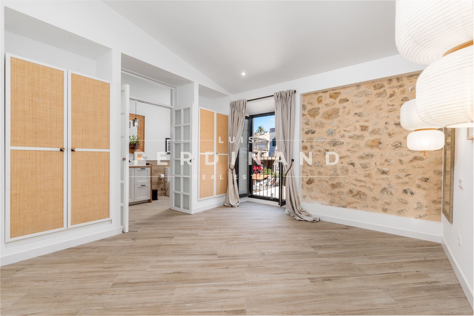 3 soveværelse Villa til salg i Sant Joan med swimmingpool - € 597.500 (Ref: 8309643)