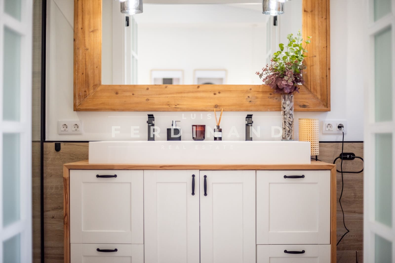 3 soveværelse Villa til salg i Sant Joan med swimmingpool - € 597.500 (Ref: 8309643)