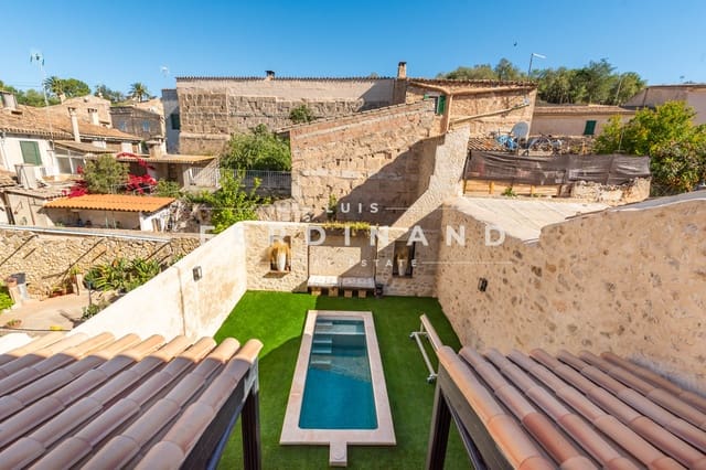 3 soveværelse Villa til salg i Sant Joan med swimmingpool - € 597.500 (Ref: 8309643)