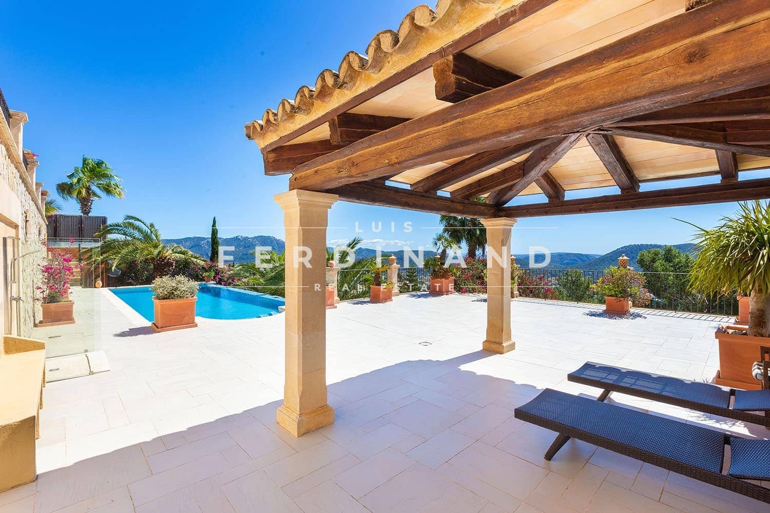 6 soveværelse Villa til salg i Puerto de Andratx med swimmingpool garage - € 9.900.000 (Ref: 8518667)