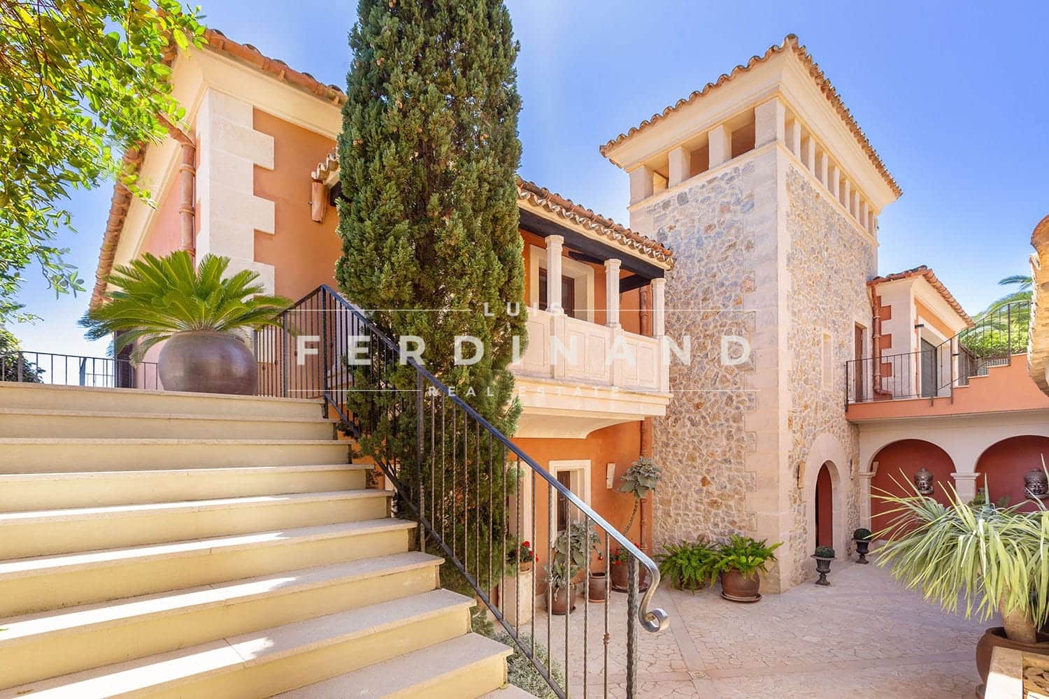 6 soveværelse Villa til salg i Puerto de Andratx med swimmingpool garage - € 9.900.000 (Ref: 8518667)