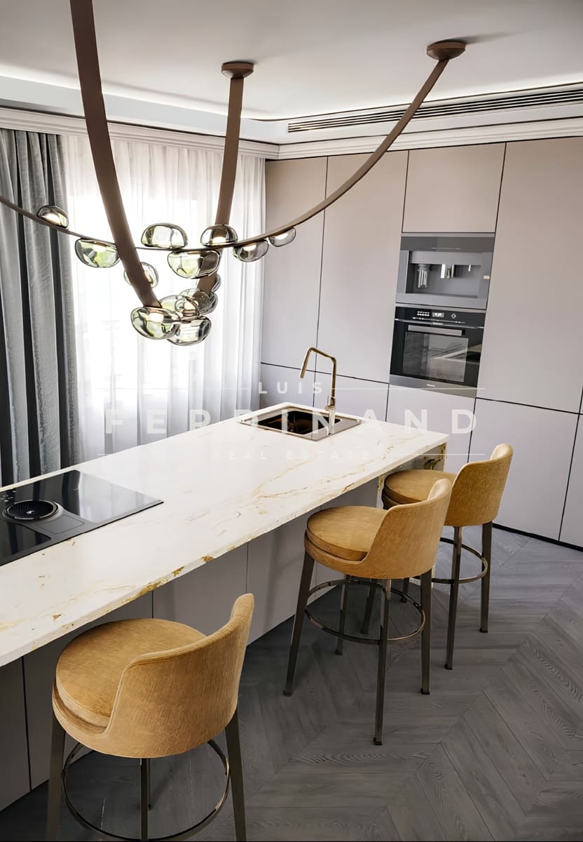 4 soveværelse Penthouse til salg i Palma de Mallorca med garage - € 1.595.000 (Ref: 8623081)