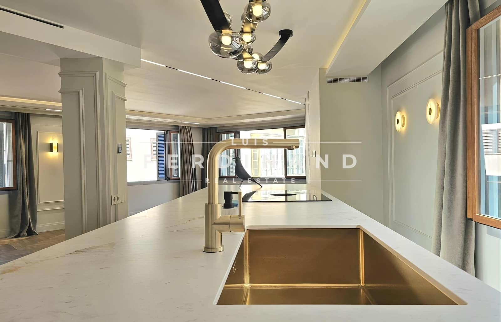 4 soveværelse Penthouse til salg i Palma de Mallorca med garage - € 1.595.000 (Ref: 8623081)