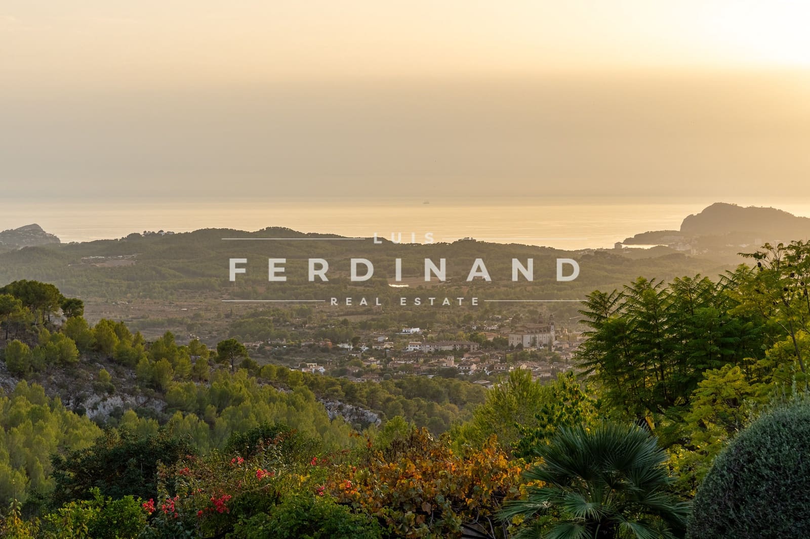 5 soveværelse Finca/Landehus til salg i Calvia med swimmingpool garage - € 6.300.000 (Ref: 8671245)