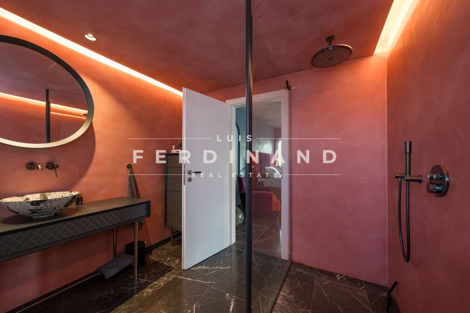 5 soveværelse Finca/Landehus til salg i Calvia med swimmingpool garage - € 6.300.000 (Ref: 8671245)