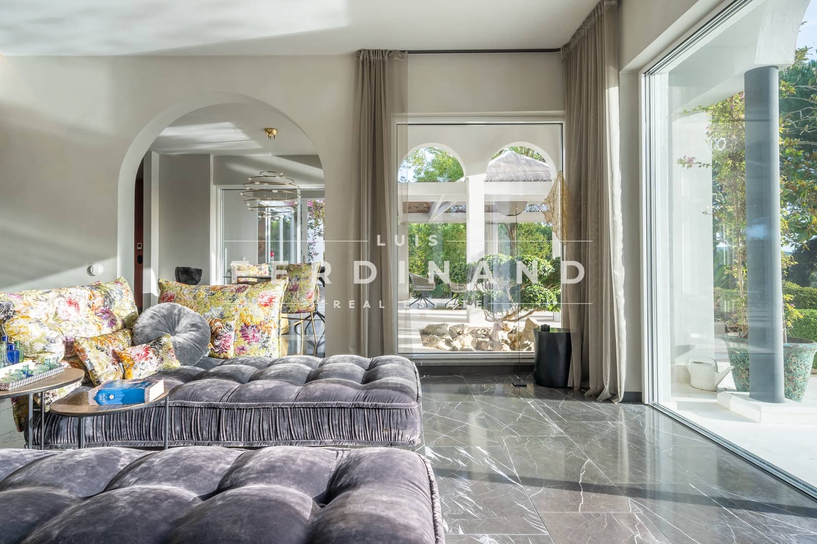 5 soveværelse Finca/Landehus til salg i Calvia med swimmingpool garage - € 6.300.000 (Ref: 8671245)