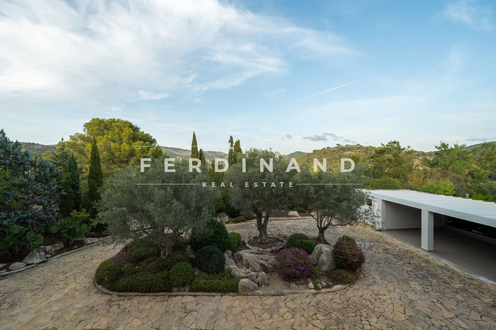 5 soveværelse Finca/Landehus til salg i Calvia med swimmingpool garage - € 6.300.000 (Ref: 8671245)