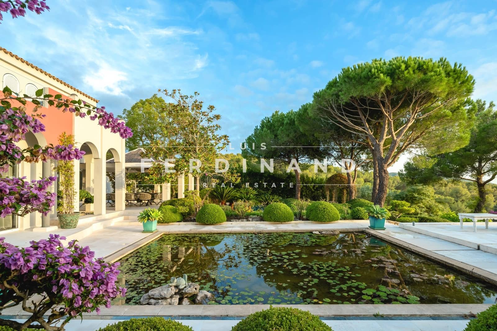 5 soveværelse Finca/Landehus til salg i Calvia med swimmingpool garage - € 6.300.000 (Ref: 8671245)