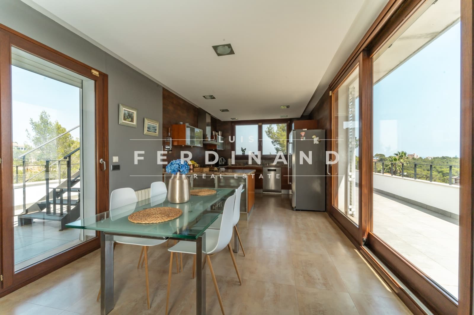 4 slaapkamer Villa te koop in Genova met zwembad - € 1.900.000 (Ref: 8790918)