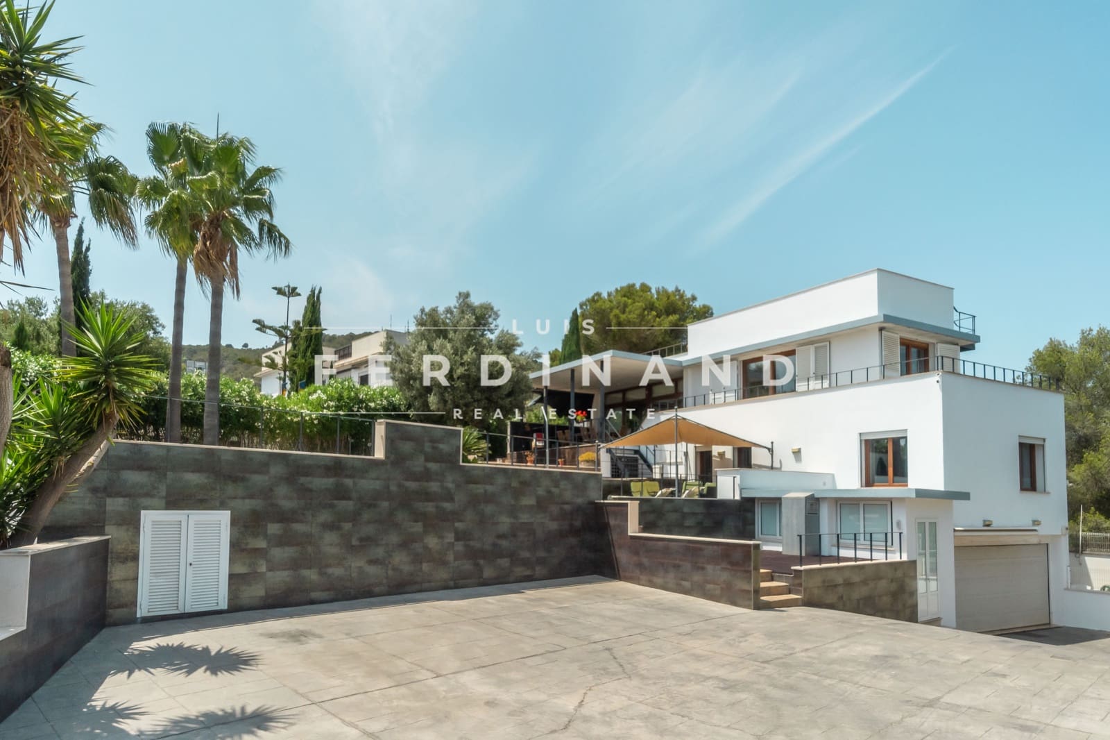 4 slaapkamer Villa te koop in Genova met zwembad - € 1.900.000 (Ref: 8790918)