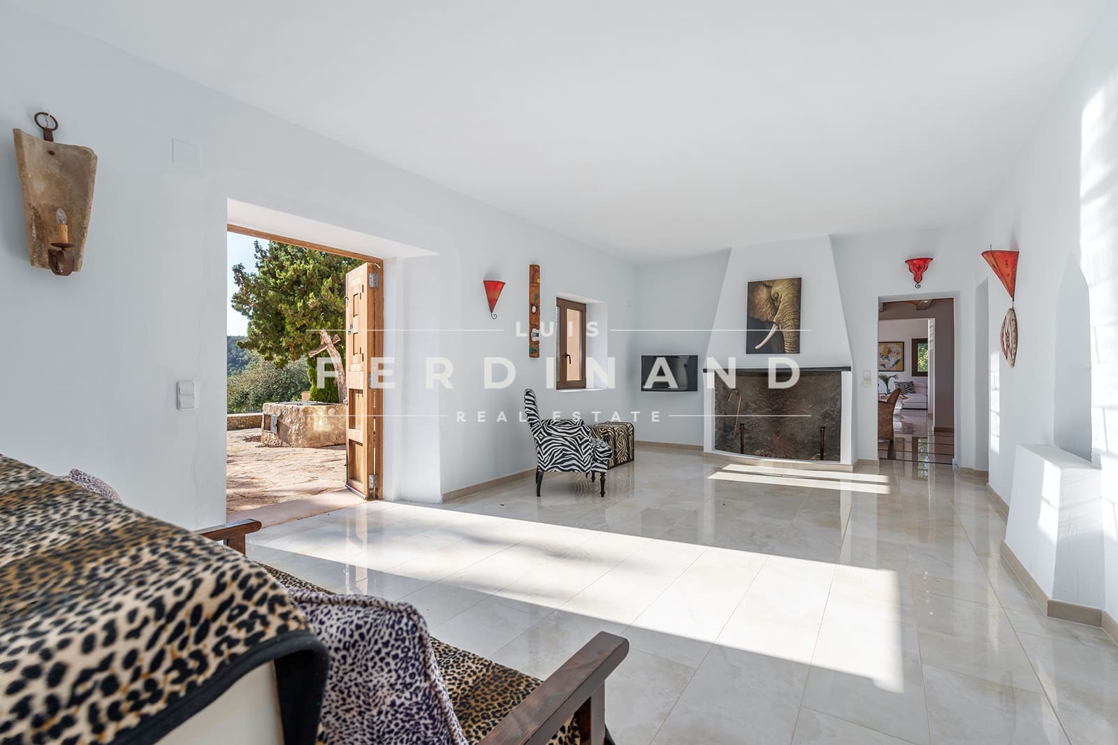 6 slaapkamer Finca/Landhuis te koop in Montuiri met zwembad garage - € 2.950.000 (Ref: 8800551)