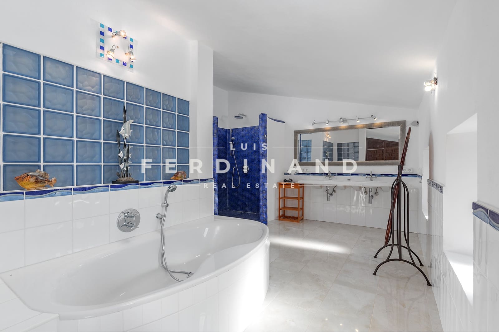 6 slaapkamer Finca/Landhuis te koop in Montuiri met zwembad garage - € 2.950.000 (Ref: 8800551)