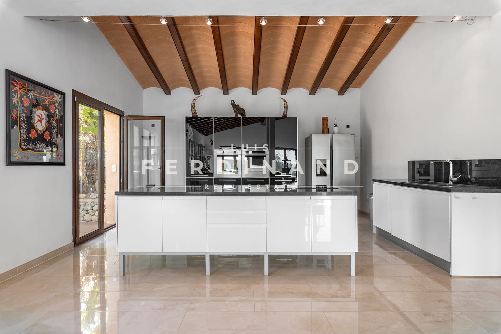 6 slaapkamer Finca/Landhuis te koop in Montuiri met zwembad garage - € 2.950.000 (Ref: 8800551)