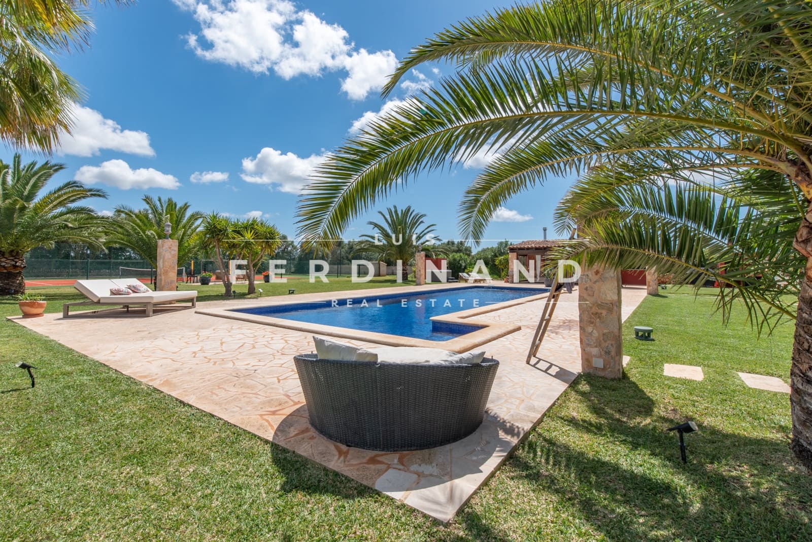 4 soverom Finca/Herregård til salgs i Campos med svømmebasseng - € 2 990 000 (Ref: 9107032)