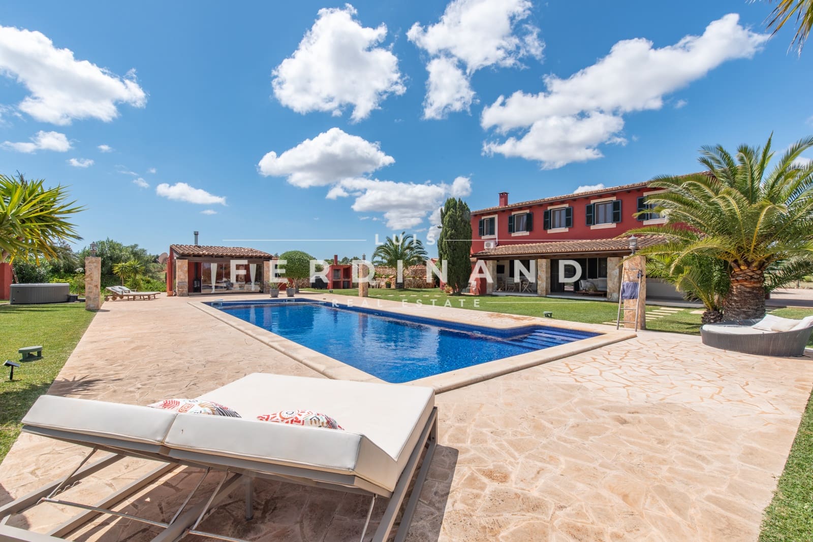 4 soverom Finca/Herregård til salgs i Campos med svømmebasseng - € 2 990 000 (Ref: 9107032)