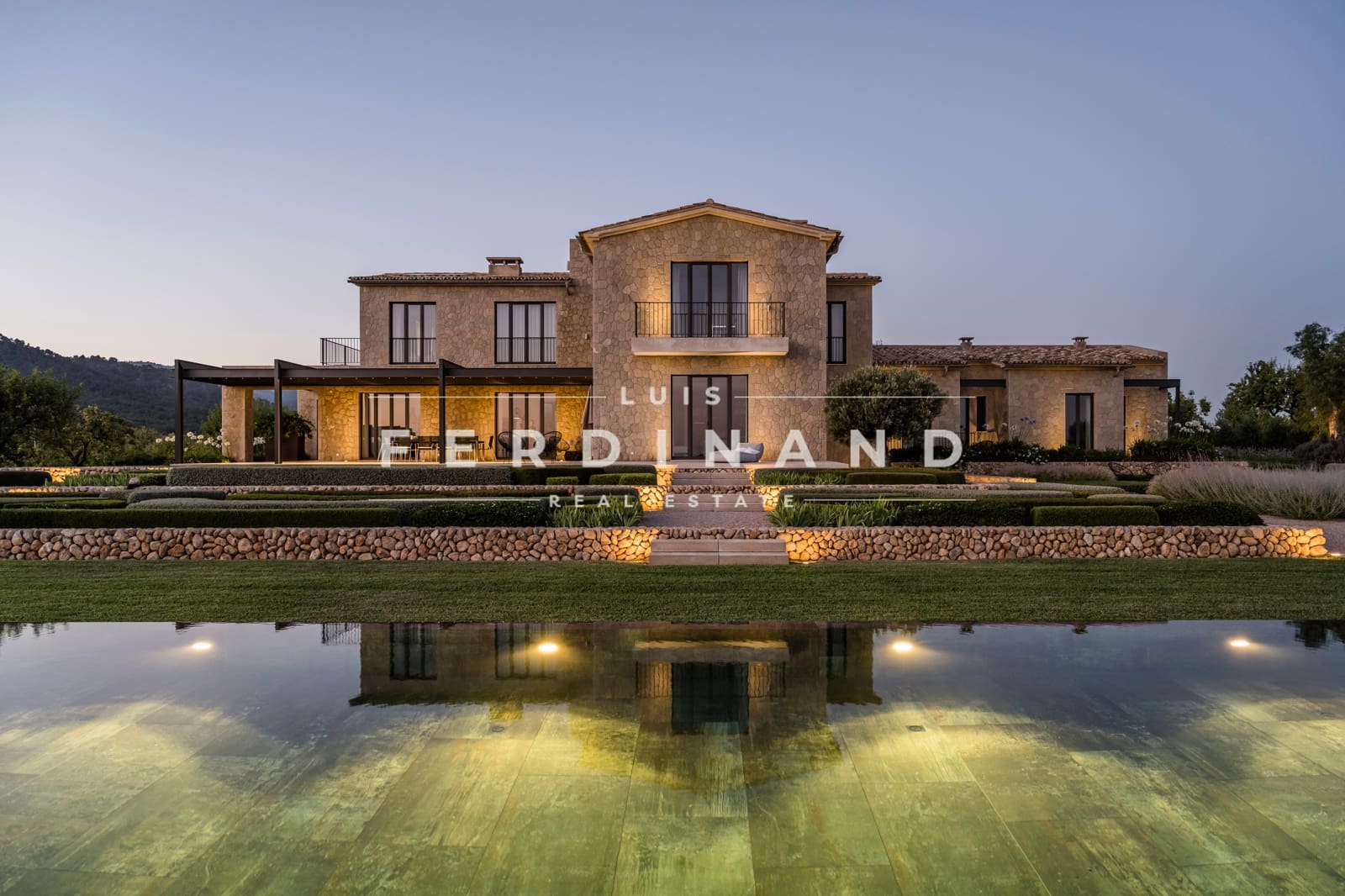 5 soveværelse Finca/Landehus til salg i Santa Maria del Cami med swimmingpool garage - € 16.200.000 (Ref: 9118018)