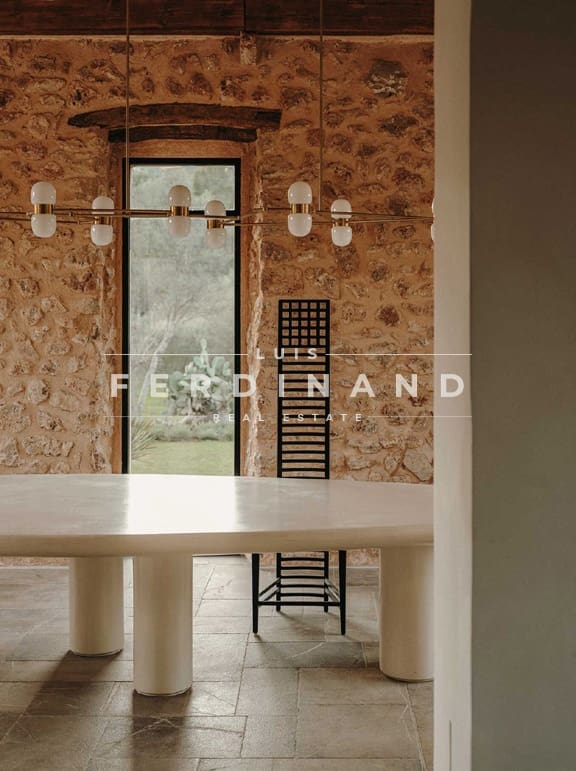 4 soveværelse Finca/Landehus til salg i Buger med swimmingpool - € 1.990.000 (Ref: 9167509)