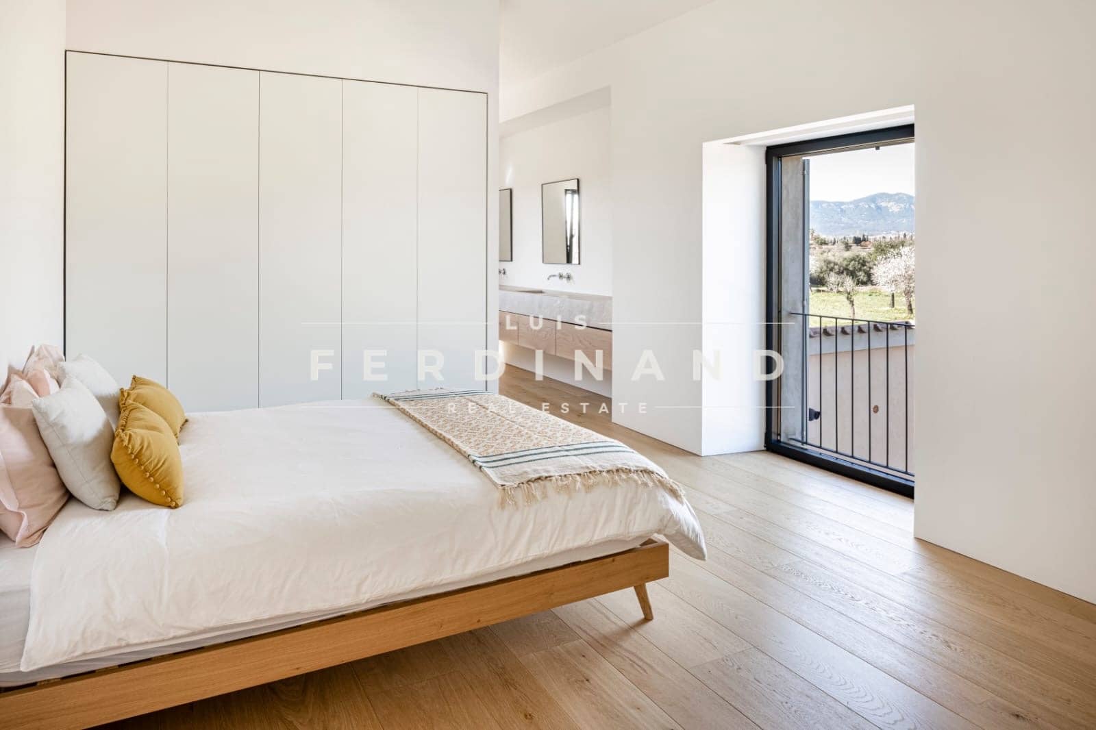 5 soveværelse Finca/Landehus til salg i Palma de Mallorca med swimmingpool garage - € 3.250.000 (Ref: 9257987)