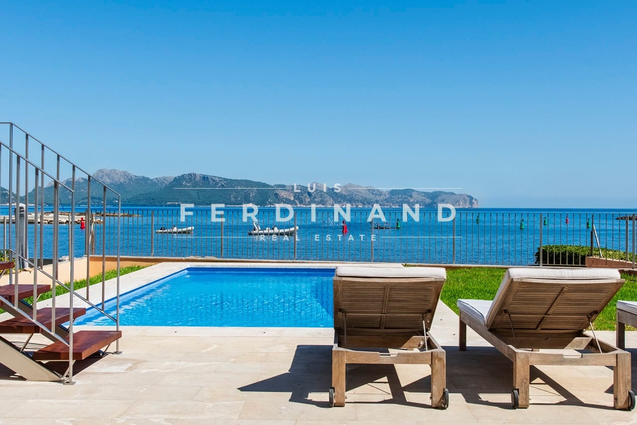 5 soverom Villa til salgs i Alcudia med svømmebasseng garasje - € 5 900 000 (Ref: 9261942)