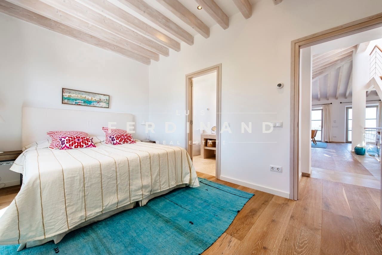 5 soverom Villa til salgs i Alcudia med svømmebasseng garasje - € 5 900 000 (Ref: 9261942)