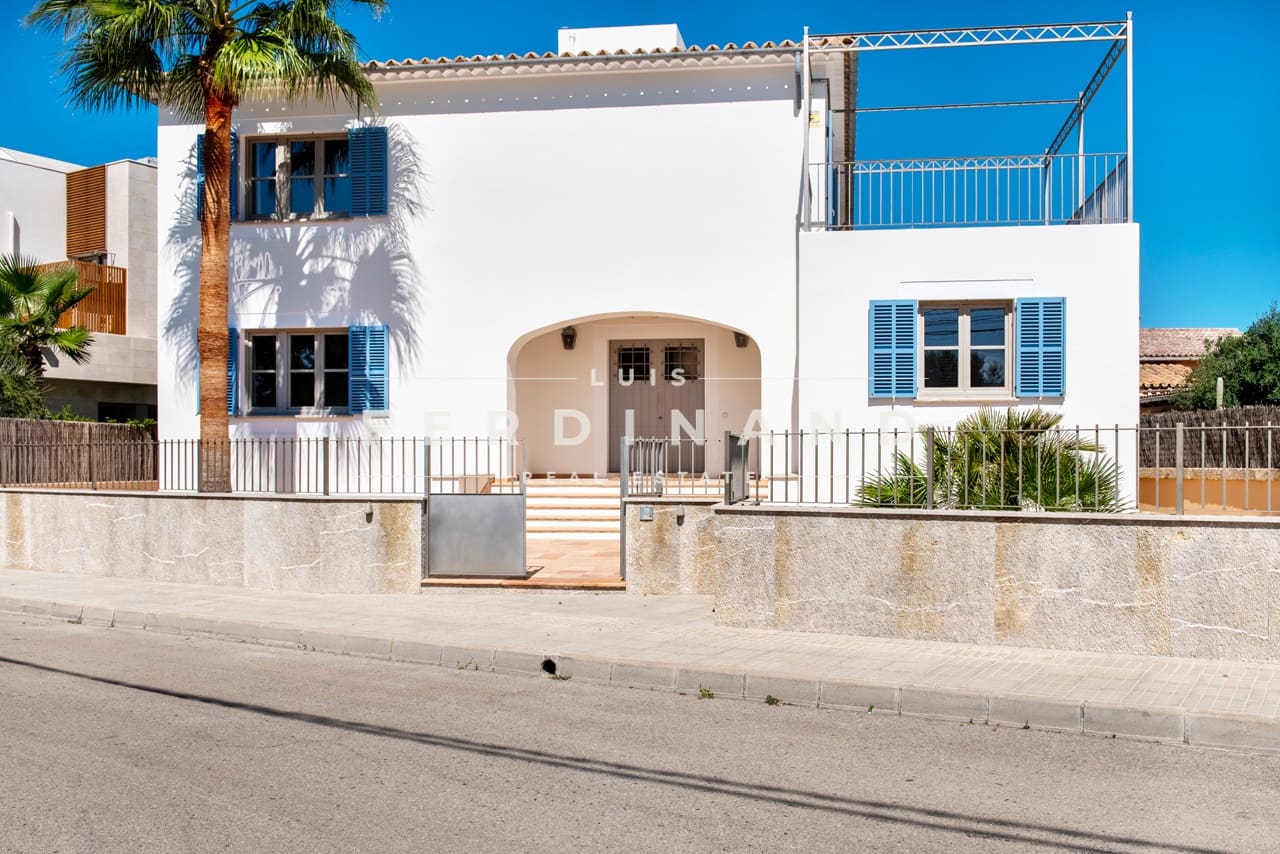 5 soverom Villa til salgs i Alcudia med svømmebasseng garasje - € 5 900 000 (Ref: 9261942)